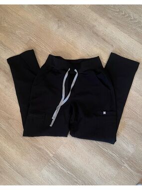 FIGS Black Yola High Waisted 2.0 - Petite Skinny Scrub Pants - XS